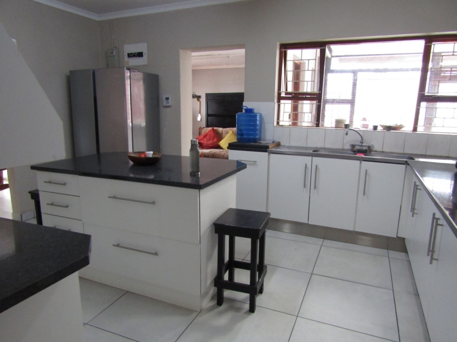 3 Bedroom Property for Sale in Hankey Eastern Cape